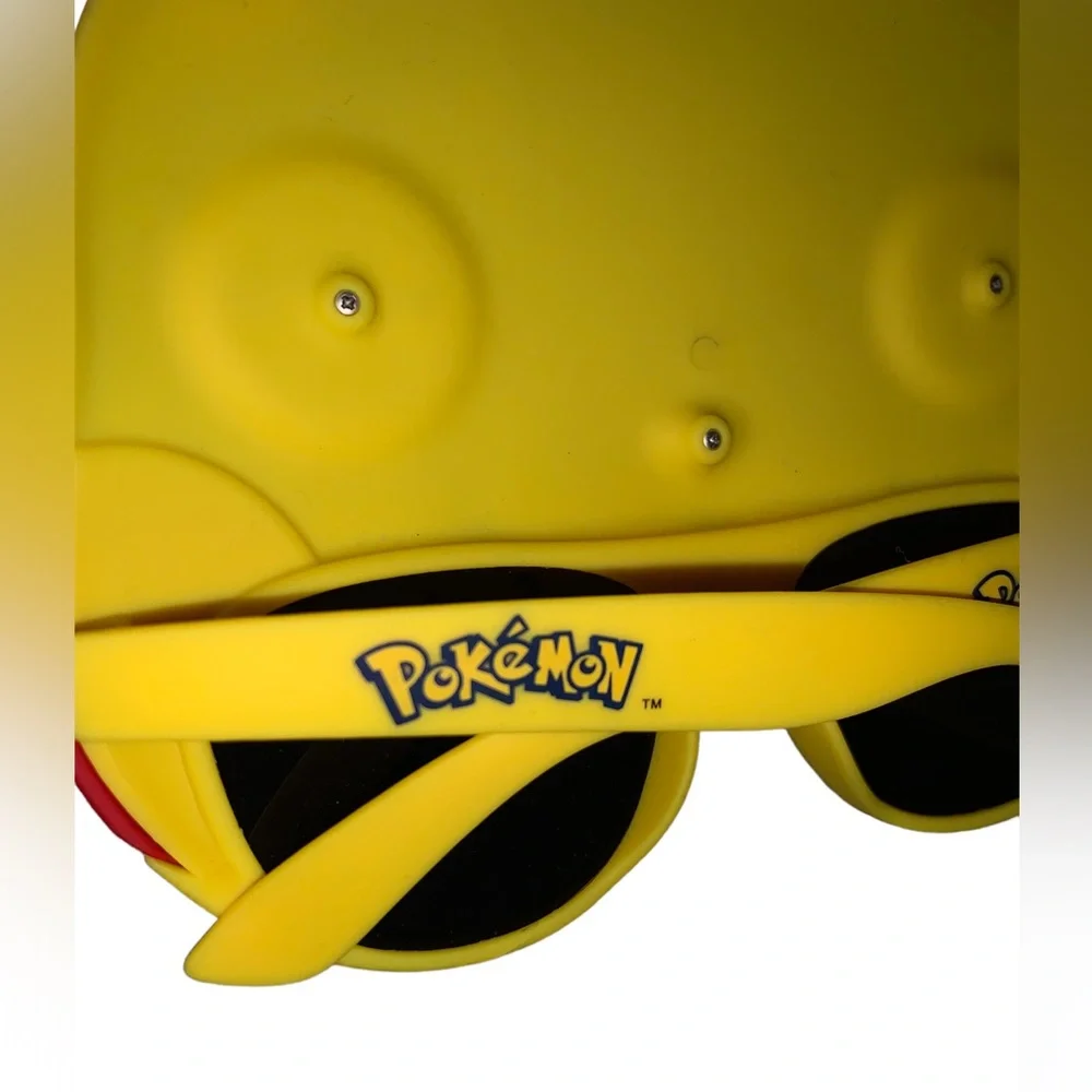 NWOT 2016 Vintage Pokémon Pikachu Face Cosplay Sunglasses FUN, Photo’s, Beach